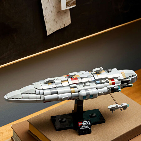 LEGO Star Wars Home One Starcruiser 75405