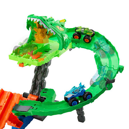 Hot Wheels Monster Trucks Köpek Balığı ve Dinozor Korkunç Ejderhaya Karşı Oyun Seti JFR06