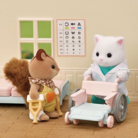Sylvanian Families Köy Doktoru Başlangıç Seti