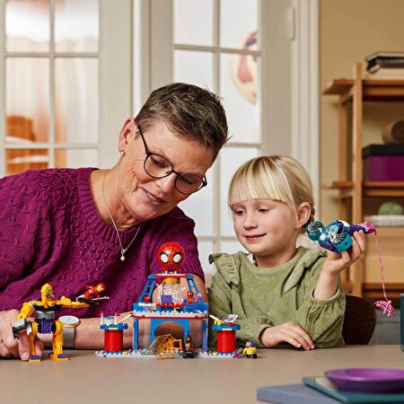 LEGO Spidey Takımı Ağ Örücü Karargahı 10794