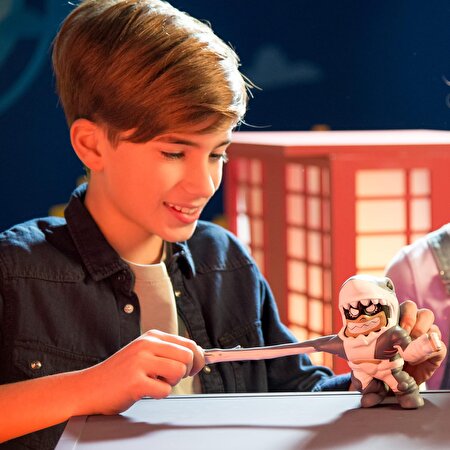 Süper Maskeli Strech Jaw Boy