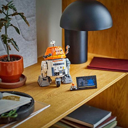 LEGO Star Wars: Ahsoka Chopper (C1-10P) Astromech Droidi 75416