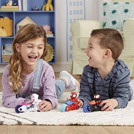 Spider And His Amazing Friends Motosiklet Ve Figür Ghost Spider F7461