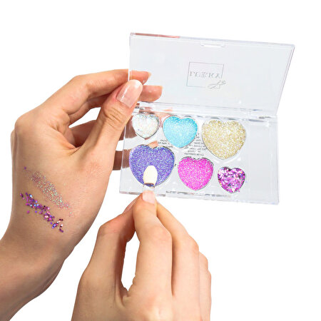 Lukky 6 Renkli̇ Yıldız Desenli Parıltılı Göz Farı Paleti̇ ve Fırçası