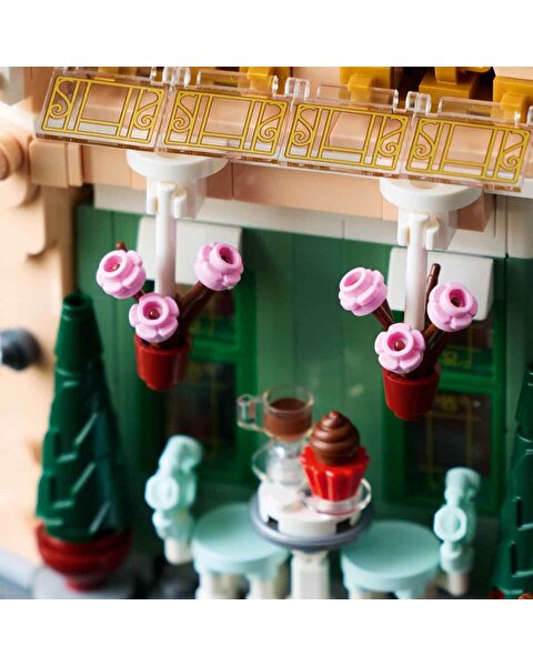 LEGO Icons French Cafe 10362