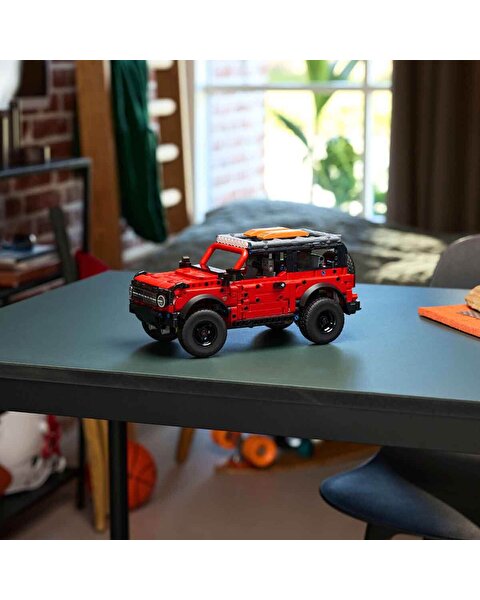 LEGO Technic Ford Bronco SUV 42213