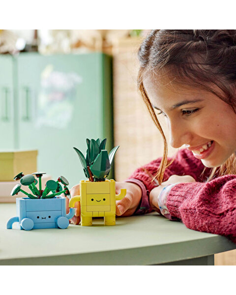 LEGO Botanicals Mutlu Bitkiler 10349