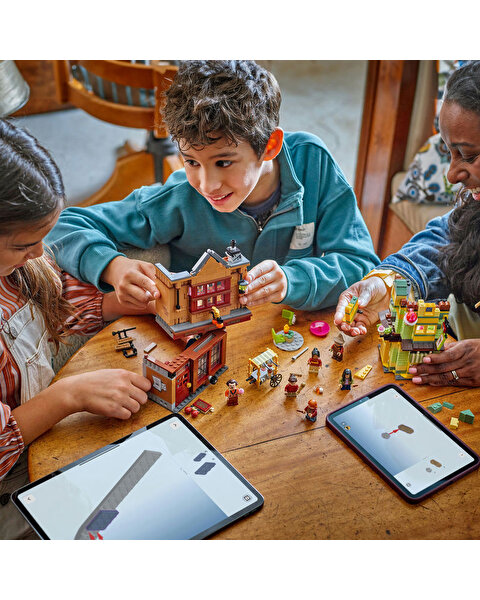 LEGO Harry Potter Kaliteli Quidditch Malzemeleri ve Dondurma Salonu 76452