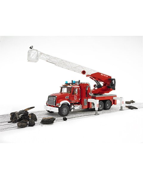 Bruder Mack Granite İtfaiye Aracı