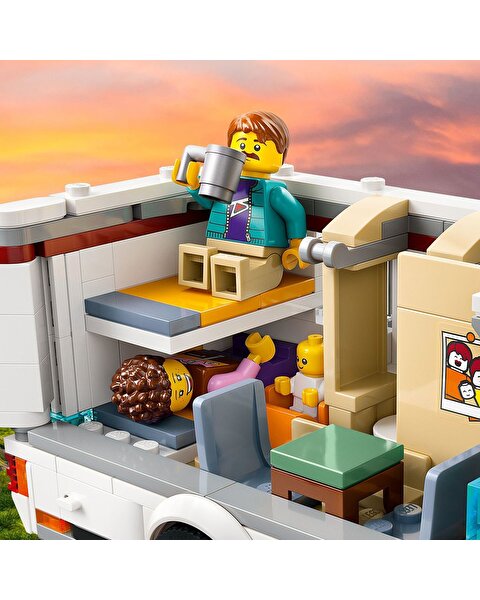 LEGO City Tatil Macera Karavanı 60454
