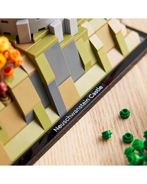 LEGO Architecture Neuschwanstein Şatosu 21063