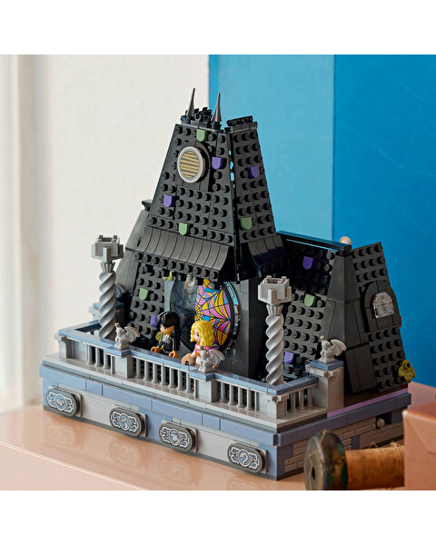 LEGO Wednesday ve Enid'in Yurt Odası 76781
