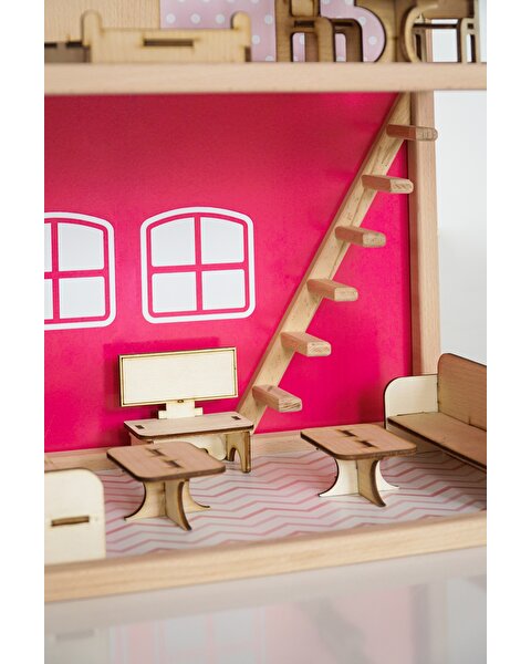 Ahşap Merdivenli Ev 1001 Pembe