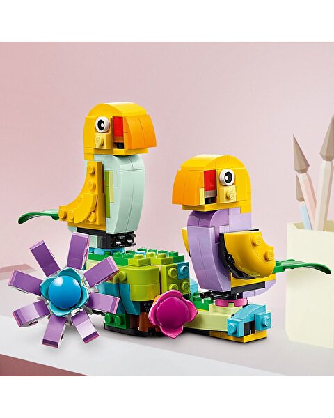 LEGO Creator 3’ü 1 Arada Sulama Kabında Çiçekler 31149