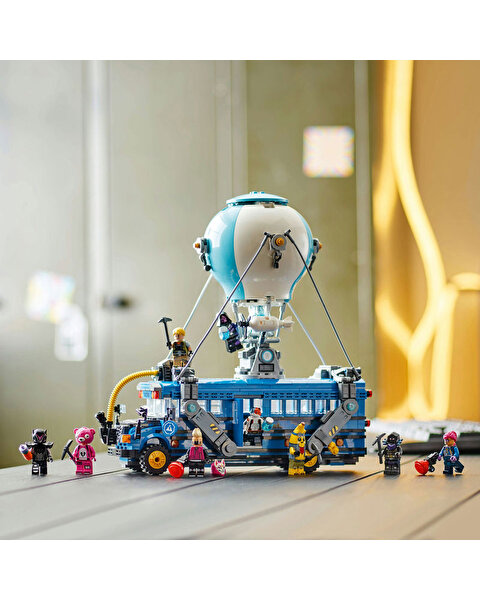 LEGO Fortnite Savaş Otobüsü 77073