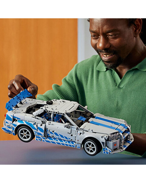 LEGO Technic Daha Hızlı Daha Öfkeli Nissan Skyline GT-R (R34) Araba 42210