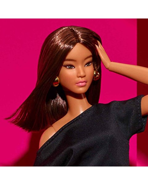 Barbie Basics İkonik Koleksiyon Bebeği Kumral JBH72