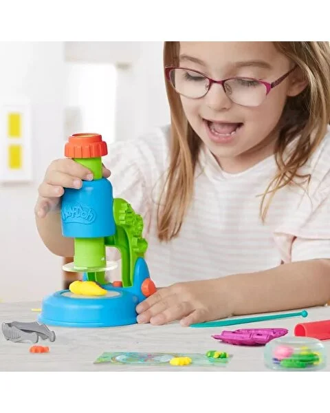 Play Doh Işıklı Mikroskop Oyun Seti