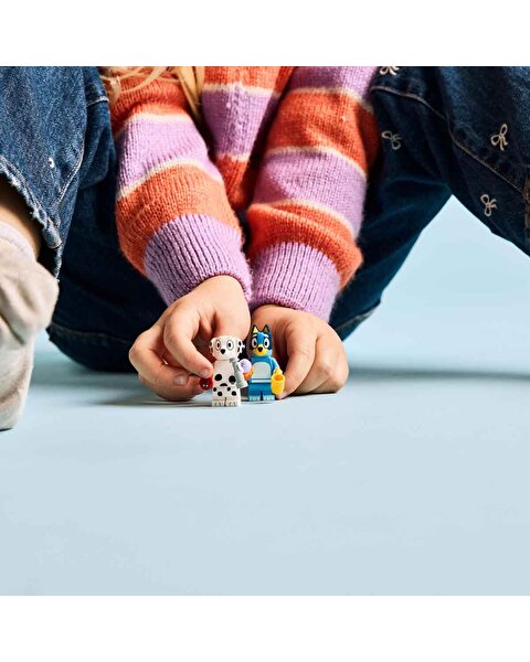 LEGO Bluey Bluey ve Chloe ile Oyun Parkı Eğlencesi 11201