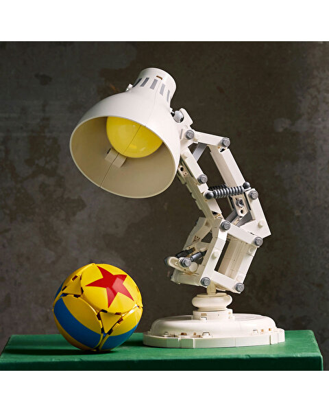 LEGO Ideas Disney Pixar Luxo Jr. 21357