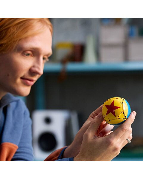 LEGO Ideas Disney Pixar Luxo Jr. 21357