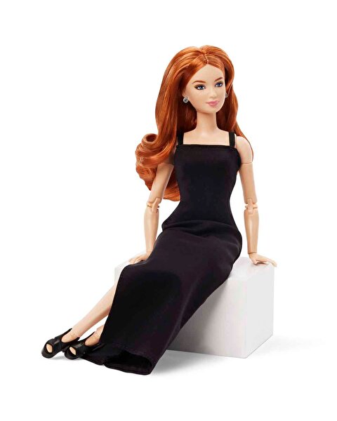 Barbie Basics İkonik Koleksiyon Bebeği Kızıl JBH74