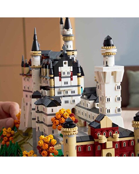 LEGO Architecture Neuschwanstein Şatosu 21063