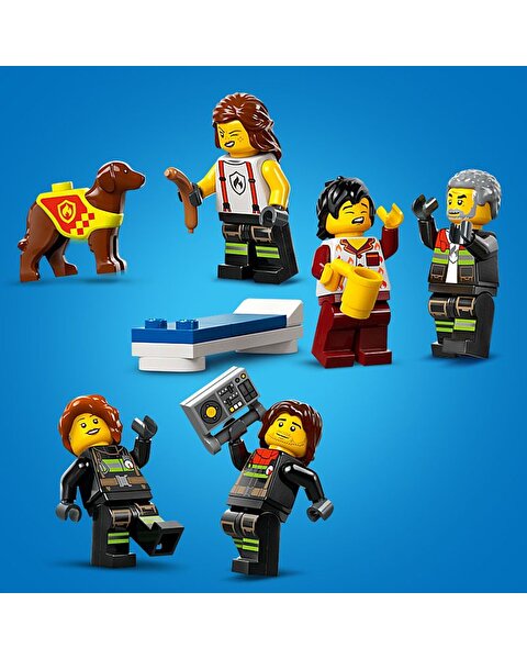 LEGO City İtfaiye Kamyonlu İtfaiye Merkezi 60414