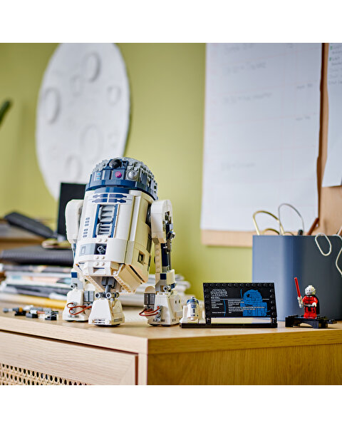 LEGO Star Wars R2- D2 75379
