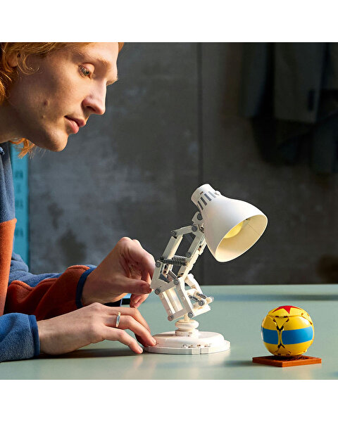 LEGO Ideas Disney Pixar Luxo Jr. 21357