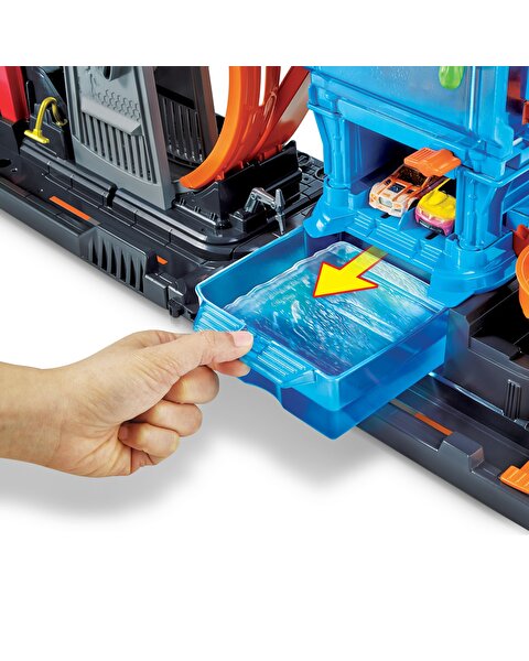 Hot Wheels Dev Ahtapot ile Araba Yıkama Oyun Seti GTT96
