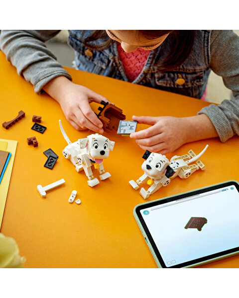 LEGO Disney Lucky ve Penny 101 Dalmaçyalı Köpek Yavruları 43271