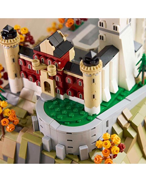 LEGO Architecture Neuschwanstein Şatosu 21063