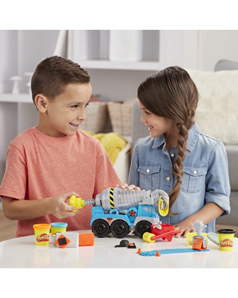 Play-Doh Çalışkan Çimento Kamyonu
