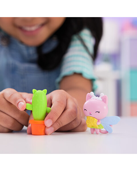 Gabby’s Dollhouse Kitty Fairy & Cactus Figür ve Aksesuar Seti