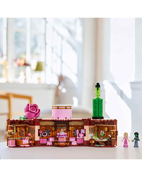 LEGO Wicked Glinda ve Elphaba’nın Yurdu 7568