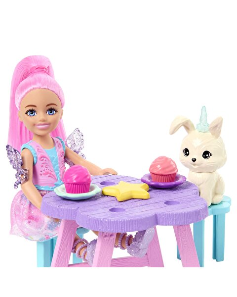 Barbie A Touch Of Magic Chelsea Ve Pegasus Oyun Seti HNT67