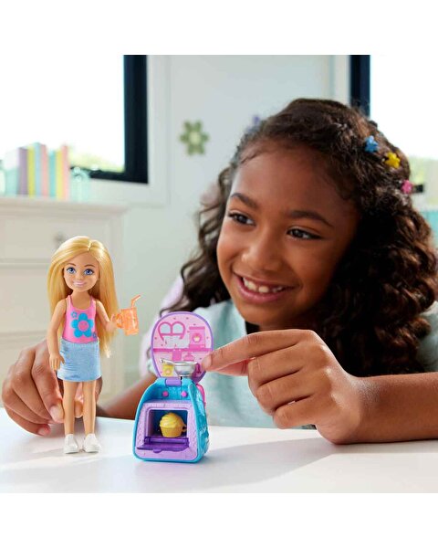 Barbie Chelsea Sırt Çantası Olabilen Cupcake Oyun Seti JBF46