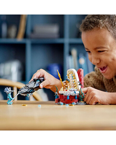 LEGO Marvel Kral Namor'un Taht Odası 76213