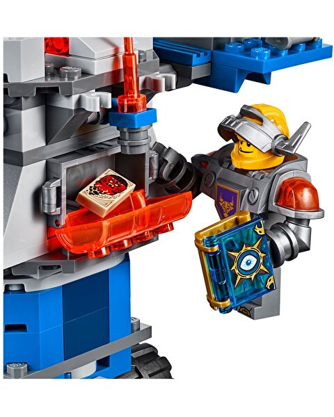 Lego Nexo Knights Axl´s Tower Carrier 70322