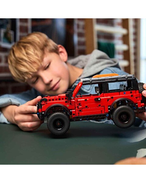 LEGO Technic Ford Bronco SUV 42213