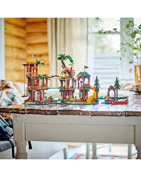 LEGO Friends Macera Kampı Ağaç Ev 42631