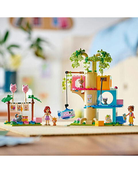 LEGO Friends Kedi Doğum Günü Partisi ve Ağaç Ev 42666