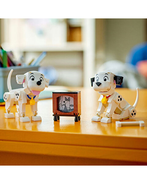 LEGO Disney Lucky ve Penny 101 Dalmaçyalı Köpek Yavruları 43271