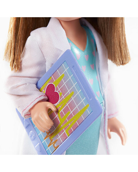 Barbie Chelsea Meslekleri Öğreniyor Bebek Serisi Doktor GTN88