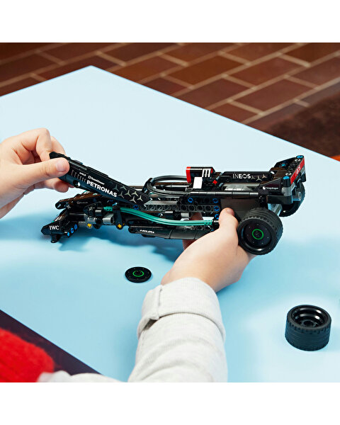 LEGO Technic Mercedes-AMG F1 W14 E Performance Pull Back 42165