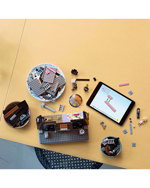 LEGO Wednesday ve Enid'in Yurt Odası 76781