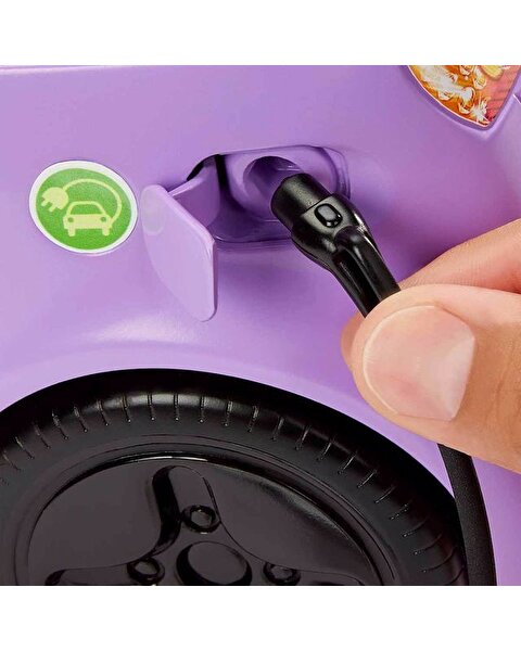 Barbie'nin Elektrikli Arabası HJV36