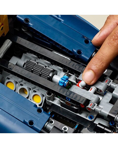 LEGO Technic Oracle Red Bull Racing RB20 F1 Araba 42206