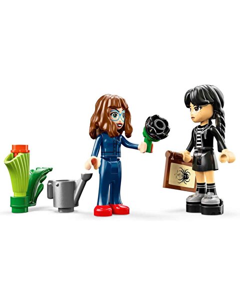 LEGO Wednesday Siyah Yıldız Çiçeği 76784